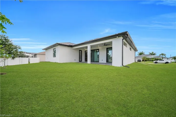 2204 Nw 5th Ter, Cape Coral, Florida 33993