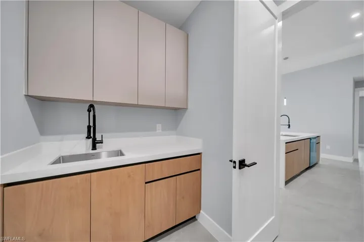 2204 Nw 5th Ter, Cape Coral, Florida 33993