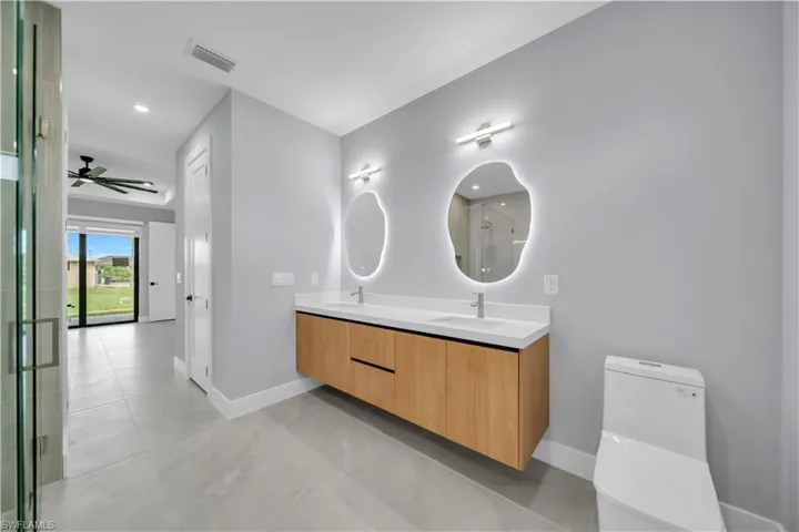 2204 Nw 5th Ter, Cape Coral, Florida 33993
