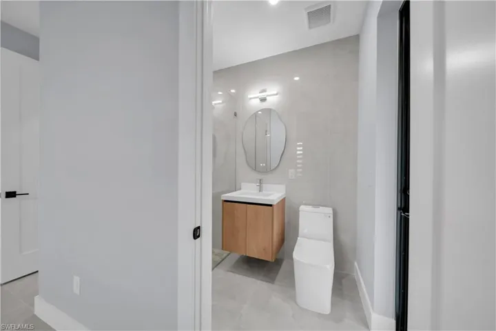 2204 Nw 5th Ter, Cape Coral, Florida 33993