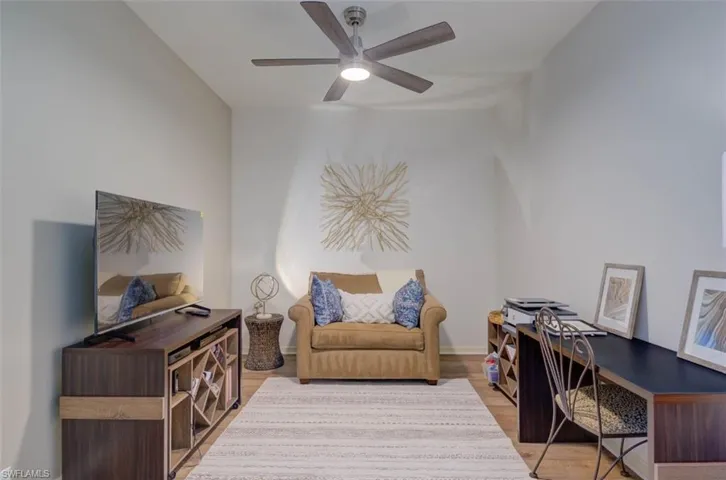 8223  Parkstone  PL, Naples, FL 34120