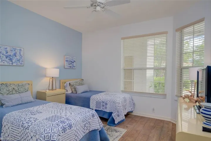 8223  Parkstone  PL, Naples, FL 34120