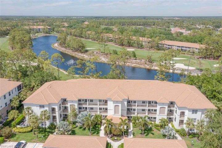 8223  Parkstone  PL, Naples, FL 34120