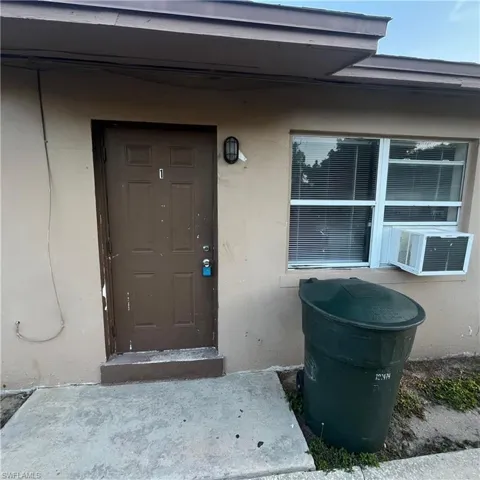 2301  Cranford  AVE, Fort Myers, FL 33916