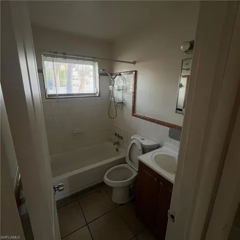 2301  Cranford  AVE, Fort Myers, FL 33916
