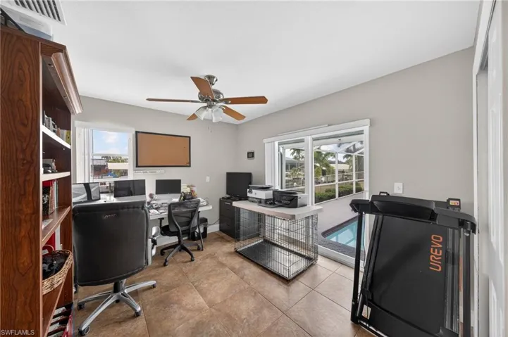 4933 Seville Ct, Cape Coral, Florida 33904