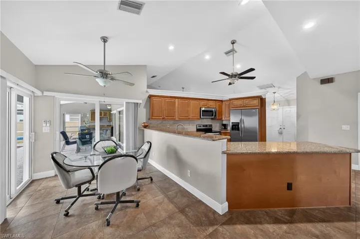 4933 Seville Ct, Cape Coral, Florida 33904