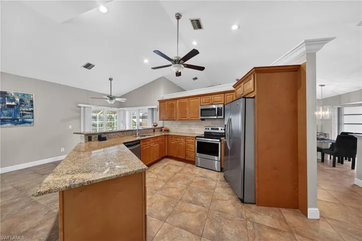 4933 Seville Ct, Cape Coral, Florida 33904