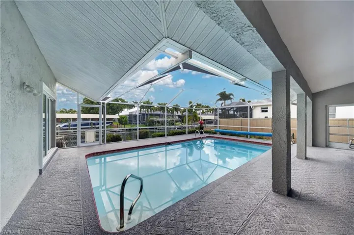 4933 Seville Ct, Cape Coral, Florida 33904