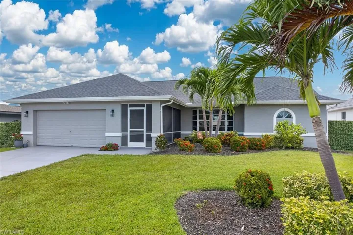 4933 Seville Ct, Cape Coral, Florida 33904