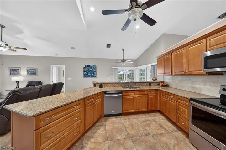 4933 Seville Ct, Cape Coral, Florida 33904