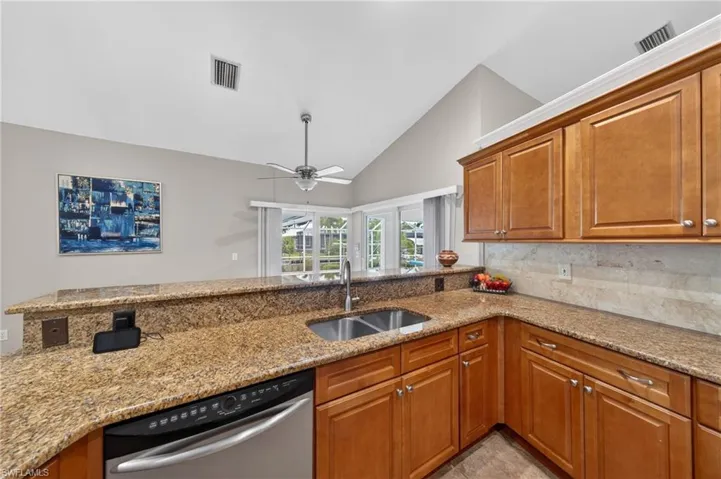 4933 Seville Ct, Cape Coral, Florida 33904