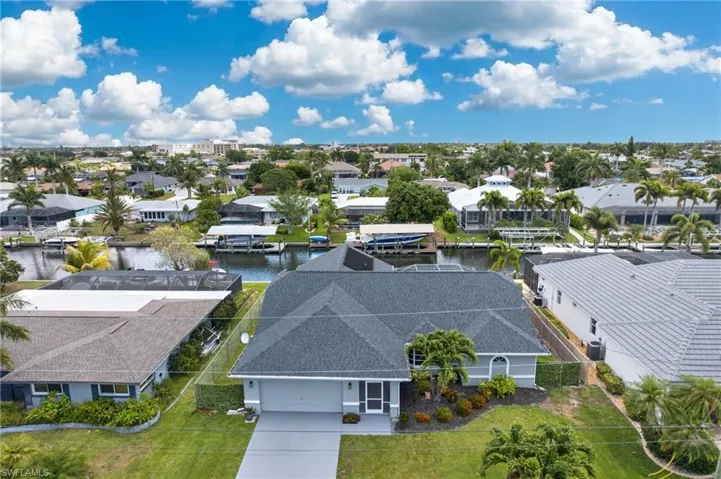 4933 Seville Ct, Cape Coral, Florida 33904
