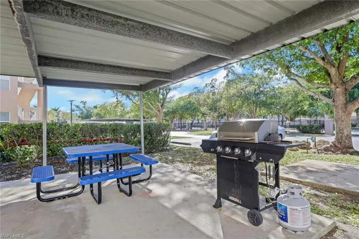 14801  Park Lake  DR, Fort Myers, FL 33919