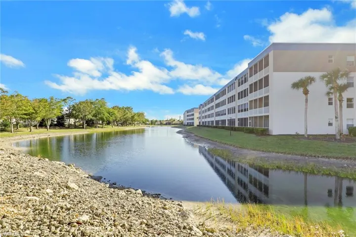 14801  Park Lake  DR, Fort Myers, FL 33919