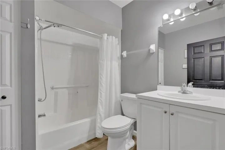 14801 Park Lake Dr 104, Fort Myers, Florida 33919