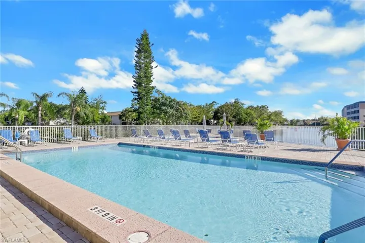 14801  Park Lake  DR, Fort Myers, FL 33919