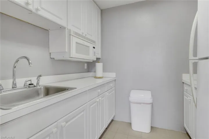 14801  Park Lake  DR, Fort Myers, FL 33919