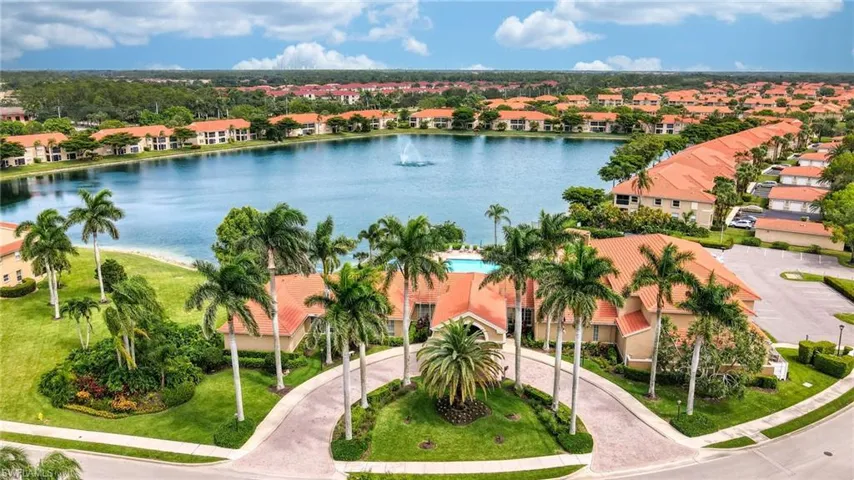 6930 Huntington Lakes Cir 203, Naples, Florida 34119