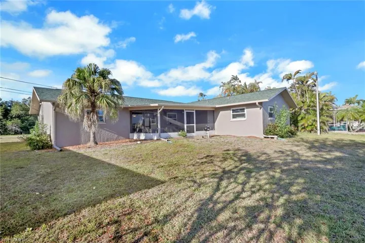 15910 Lake Candlewood Dr, Fort Myers, Florida 33907