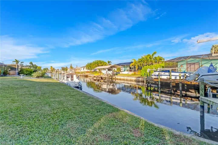 4312 S Bay Cir, North Fort Myers, Florida 33903