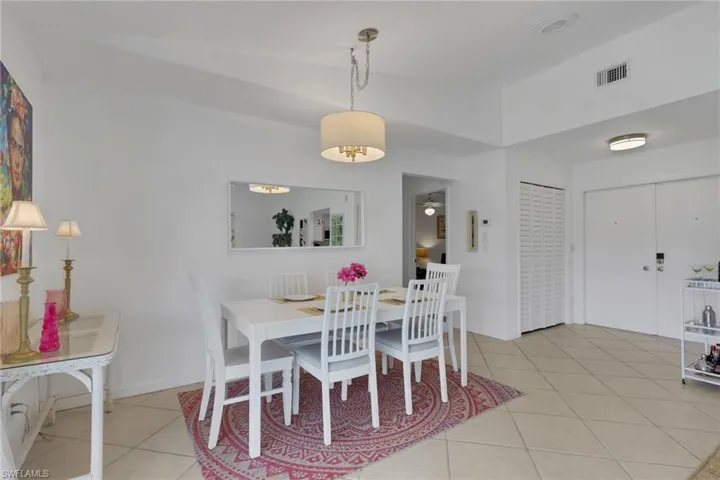 147 Round Key Cir P1, Naples, Florida 34112