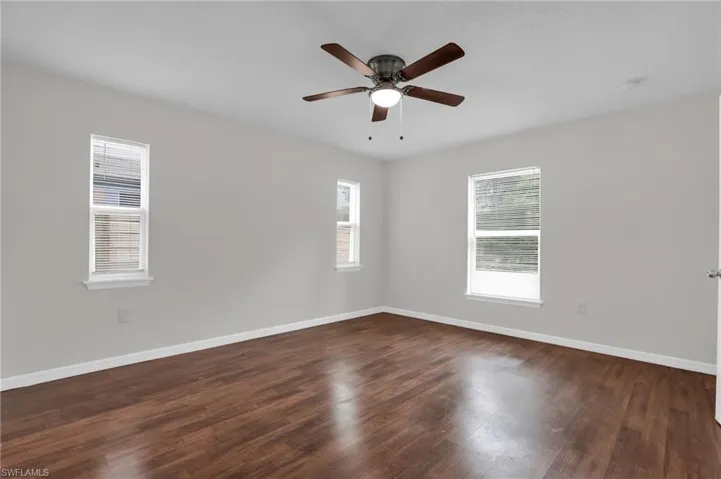 1090 Parnell Ct, Deltona, Florida 32738