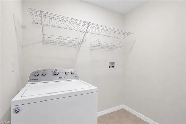1090 Parnell Ct, Deltona, Florida 32738
