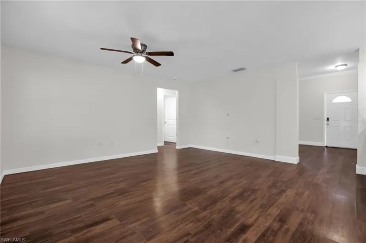 1090 Parnell Ct, Deltona, Florida 32738