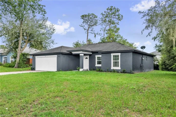 1090 Parnell Ct, Deltona, Florida 32738