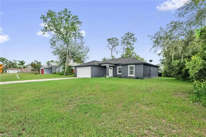 1090 Parnell Ct, Deltona, Florida 32738