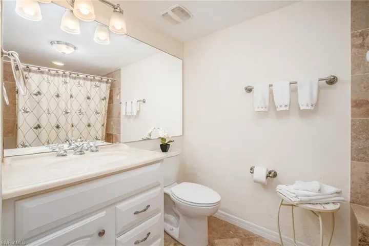 1530  Imperial Golf Course  BLVD, Naples, FL 34110