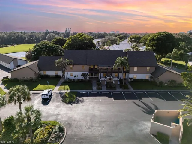1530  Imperial Golf Course  BLVD, Naples, FL 34110