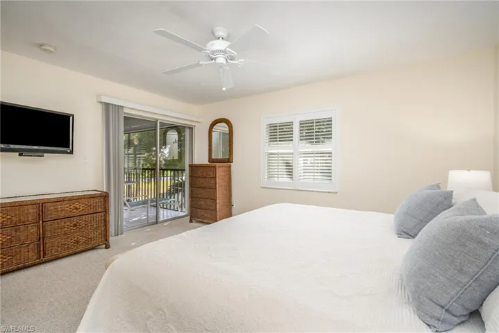 1530  Imperial Golf Course  BLVD, Naples, FL 34110