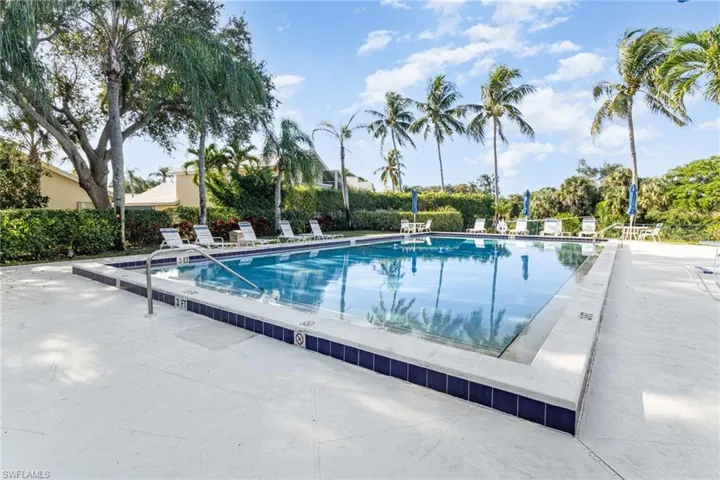 1530  Imperial Golf Course  BLVD, Naples, FL 34110