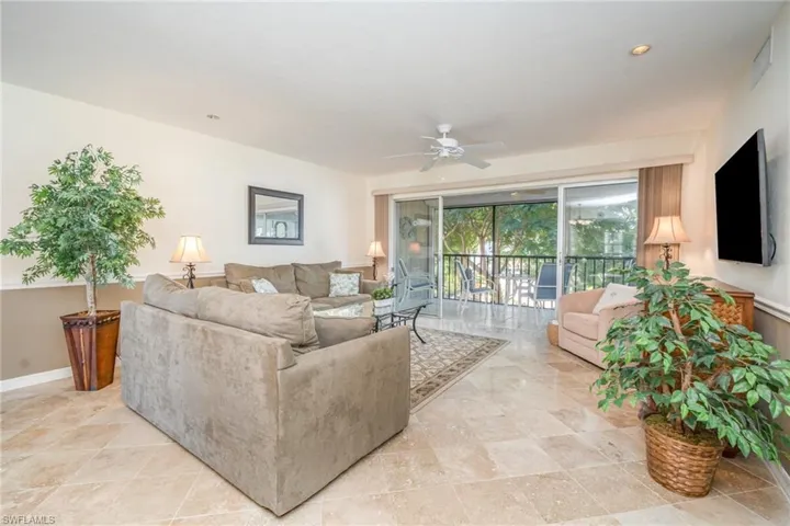 1530  Imperial Golf Course  BLVD, Naples, FL 34110