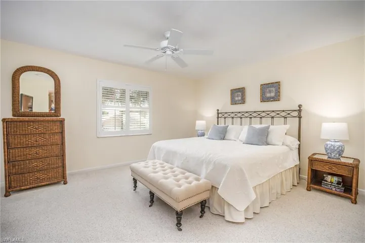 1530  Imperial Golf Course  BLVD, Naples, FL 34110