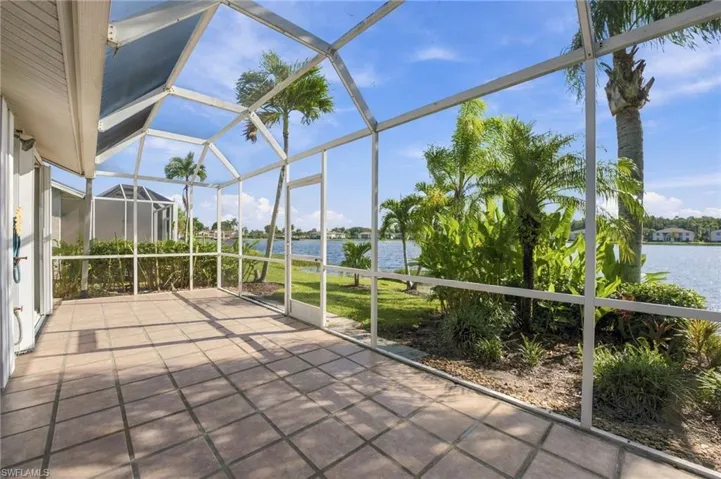 Lanai with Lakevie