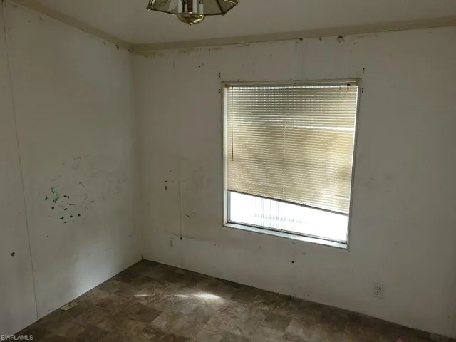 12040 Live Oak Dr, Fort Myers, Florida 33908
