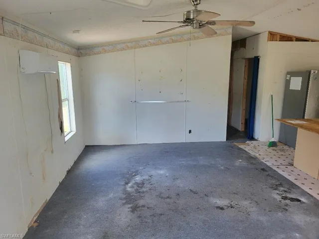 12040 Live Oak Dr, Fort Myers, Florida 33908