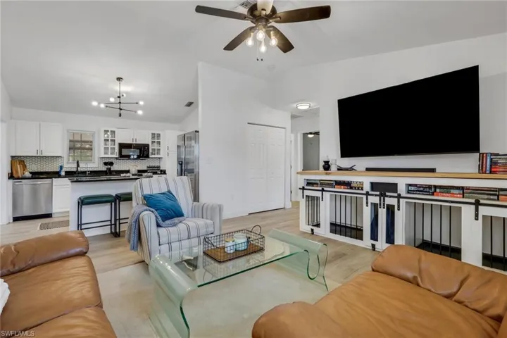 8334 Trillium Rd, Fort Myers, Florida 33967