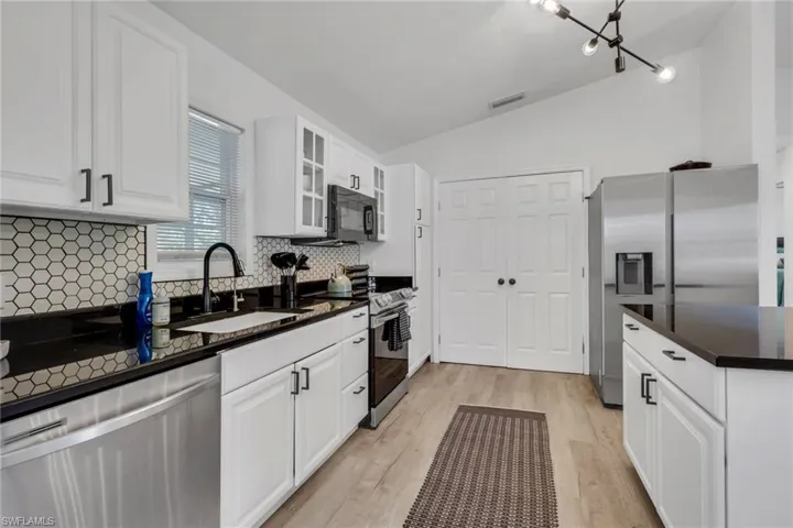8334 Trillium Rd, Fort Myers, Florida 33967