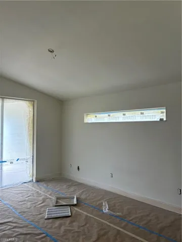 Vaulted ceiling with a flush-mounted light fixture connection