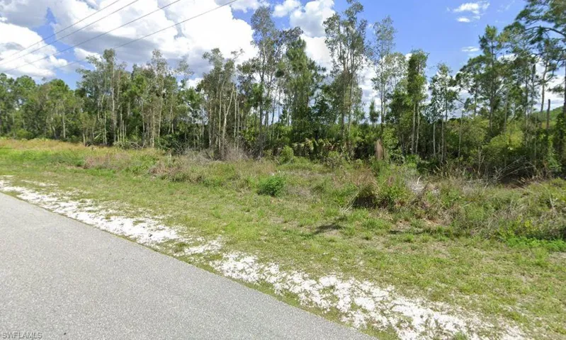 2724  Meadow  RD, Lehigh Acres, FL 33974