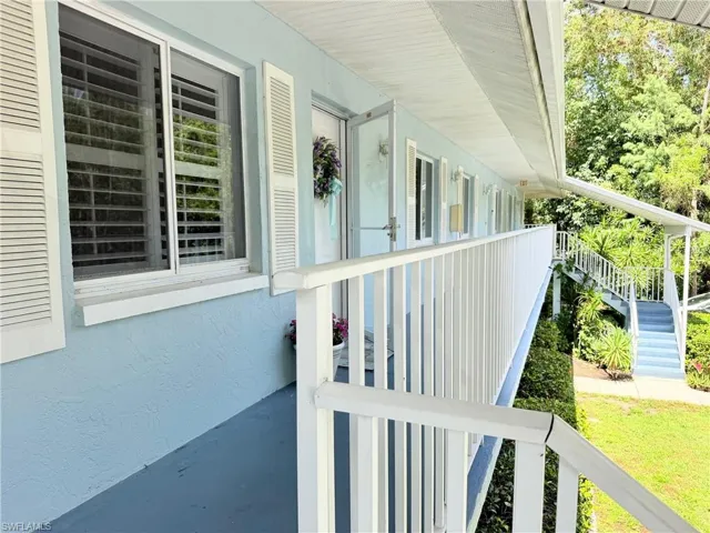 5685 Whitaker Rd 202, Naples, Florida 34112