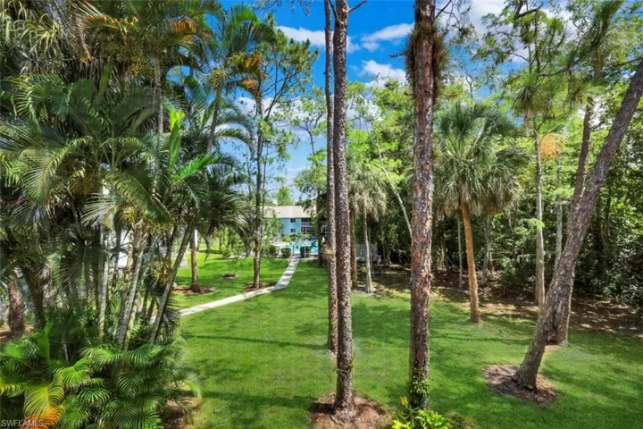 5685 Whitaker Rd 202, Naples, Florida 34112