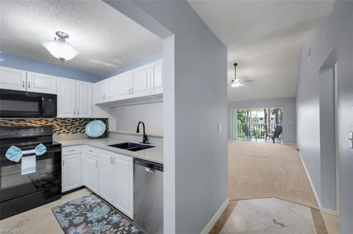 5685 Whitaker Rd 202, Naples, Florida 34112