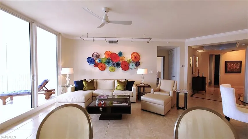 400  Flagship  DR, Naples, FL 34108