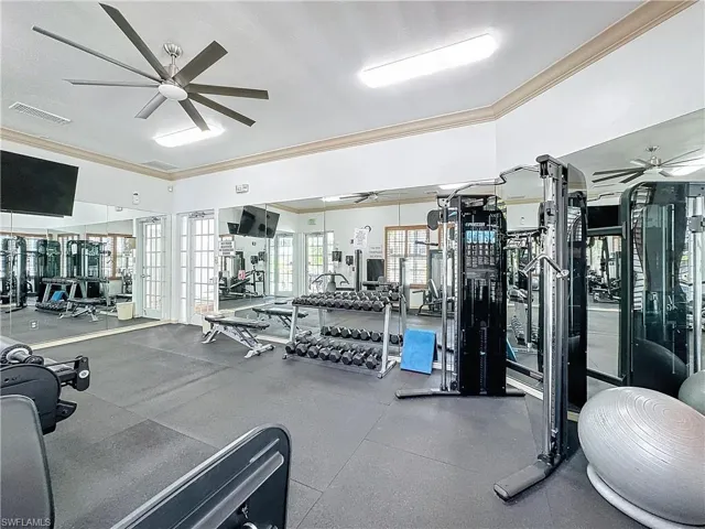 400  Flagship  DR, Naples, FL 34108