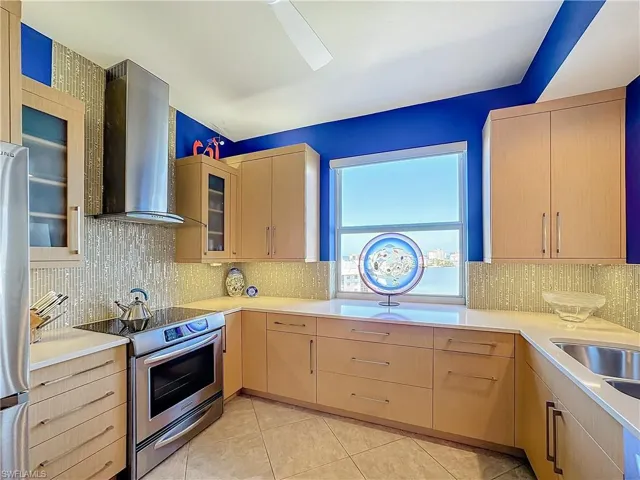 400  Flagship  DR, Naples, FL 34108